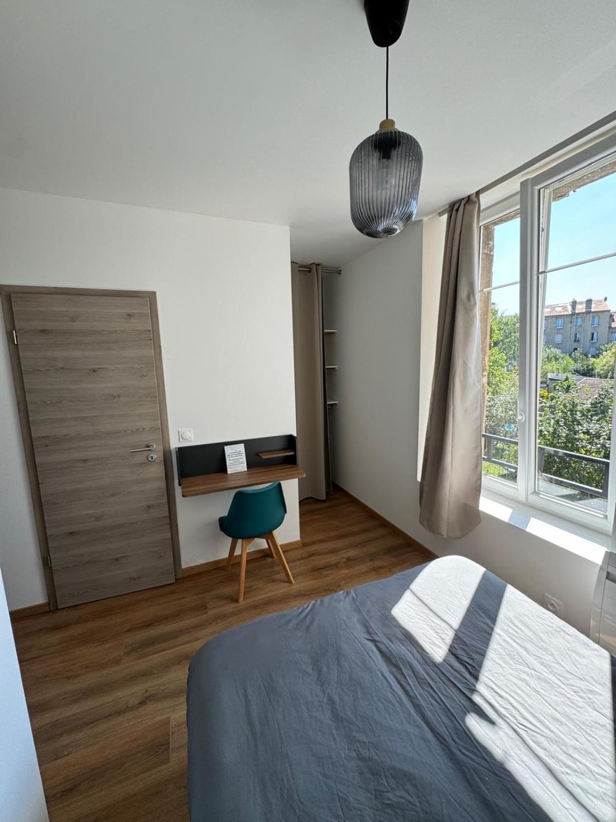 Studio Avec Wc Et Sdb Prives Dans Grande Maison A Cote Du Campus Artem - Thermal Et Parc Des Expos Vandoeuvre-lès-Nancy Exterior foto